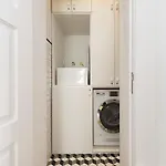 Bmyguest - Design