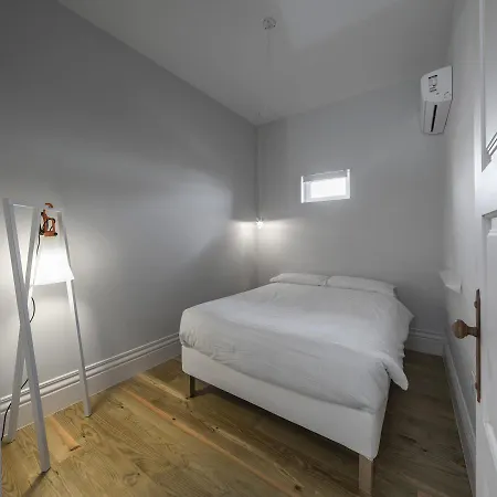 Bmyguest - Design * Oporto